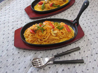 鉄板焼きナポリタン